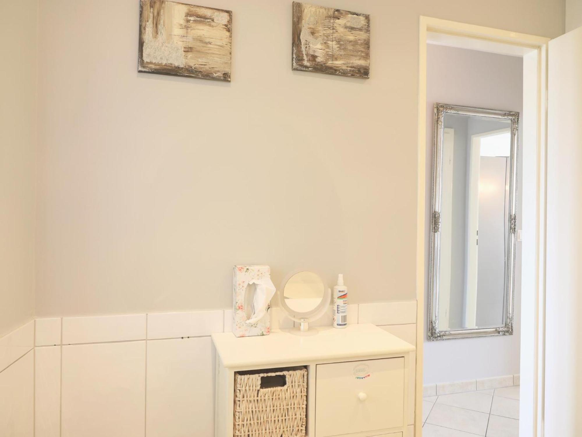 Apartment Moderne 2 Zimmerwohnung Mit Grosszuegigem Suedbalkon In Der Ersten Etage