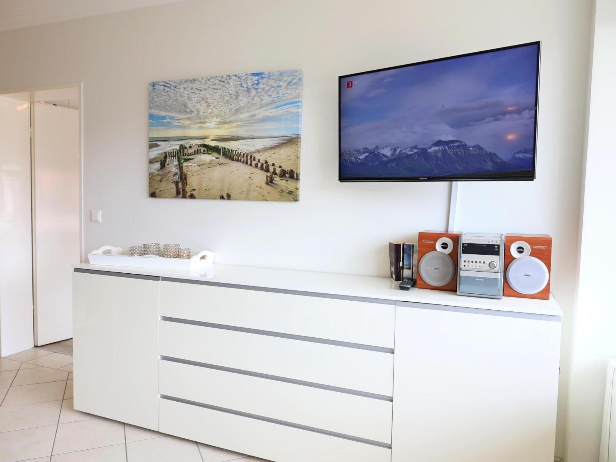 Moderne 2 Zimmerwohnung Mit Grosszuegigem Suedbalkon In Der Ersten Etage
